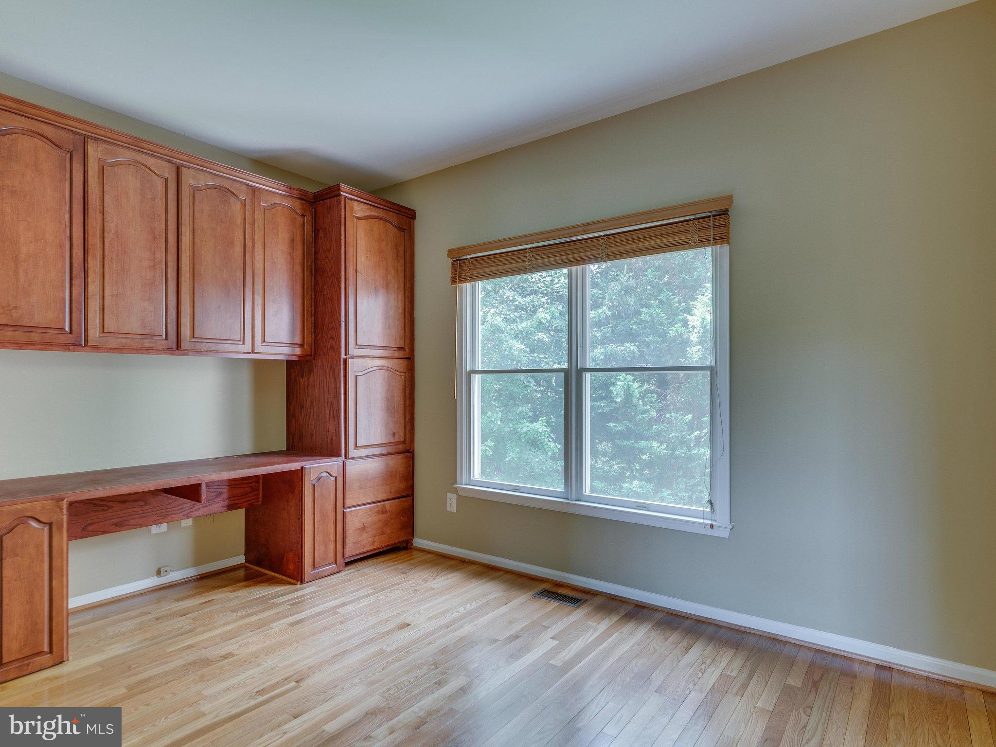 RIDGEGATE WOODS - Residential