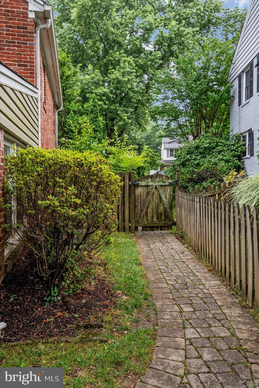 ROCK CREEK HIGHLANDS - Residential