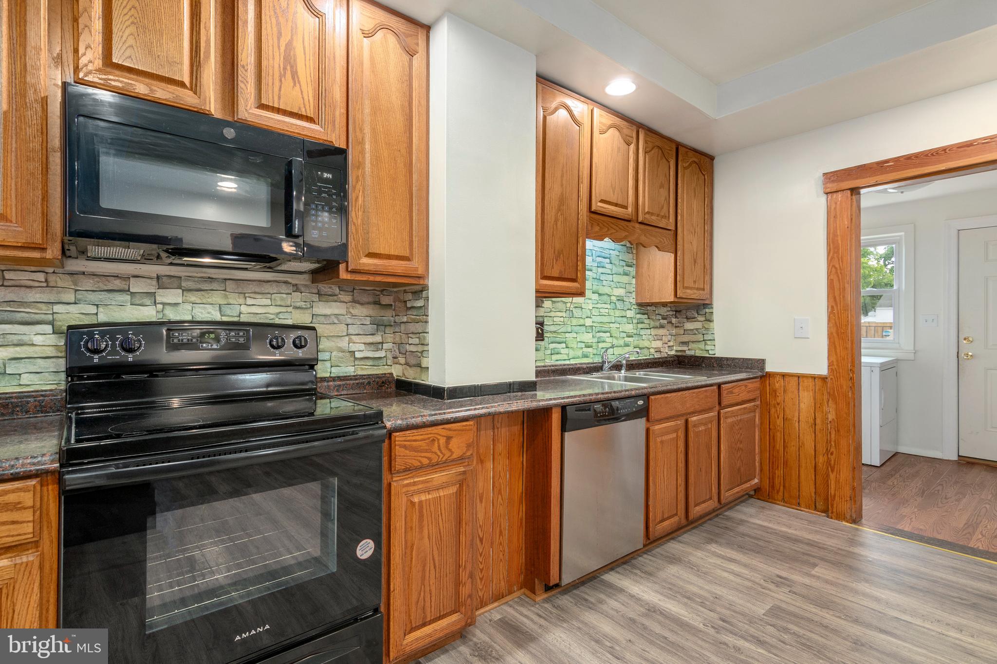 WASHINGTON STREET - Residential