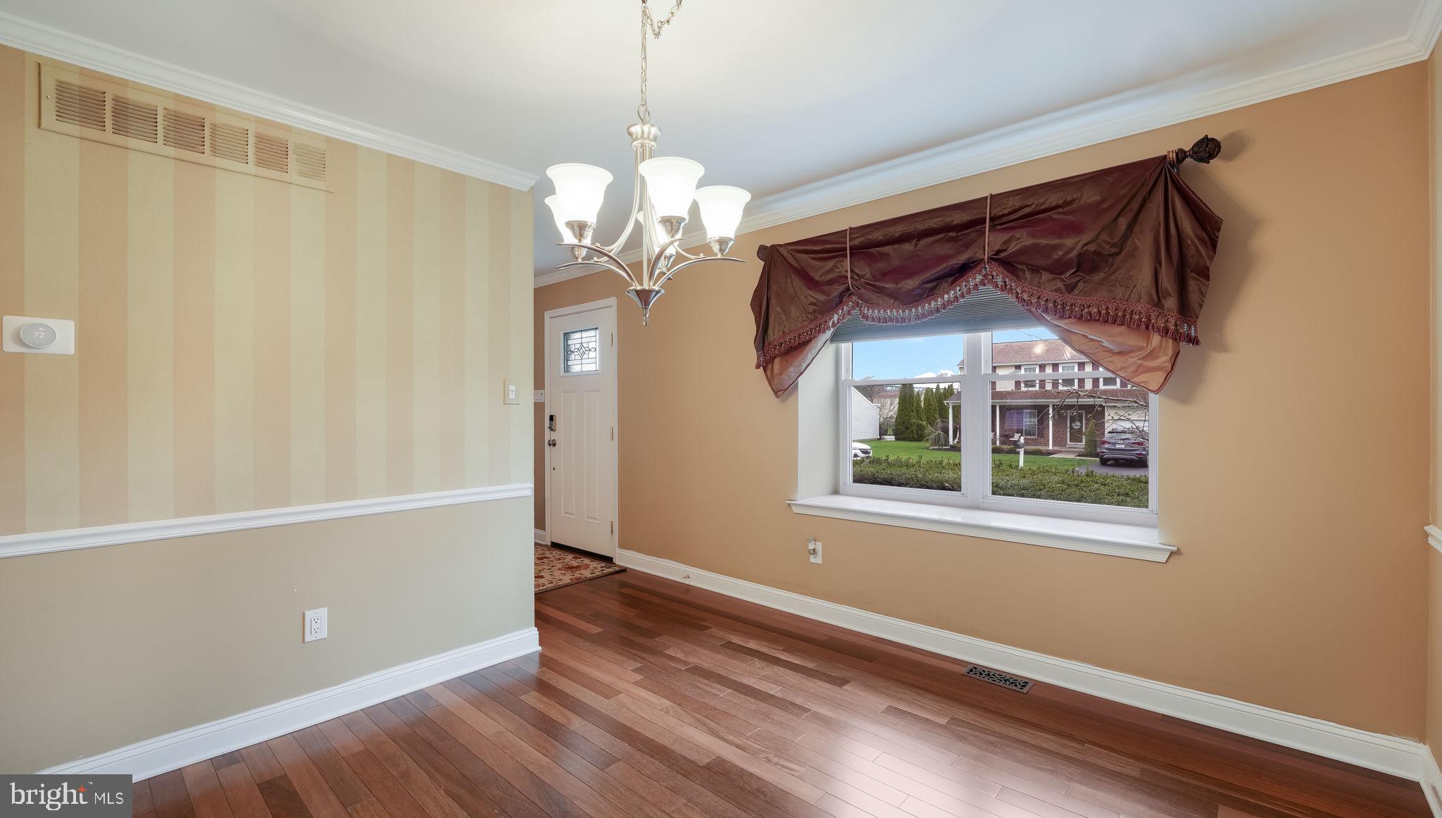 SILVER LAKE AT NEW - Residential