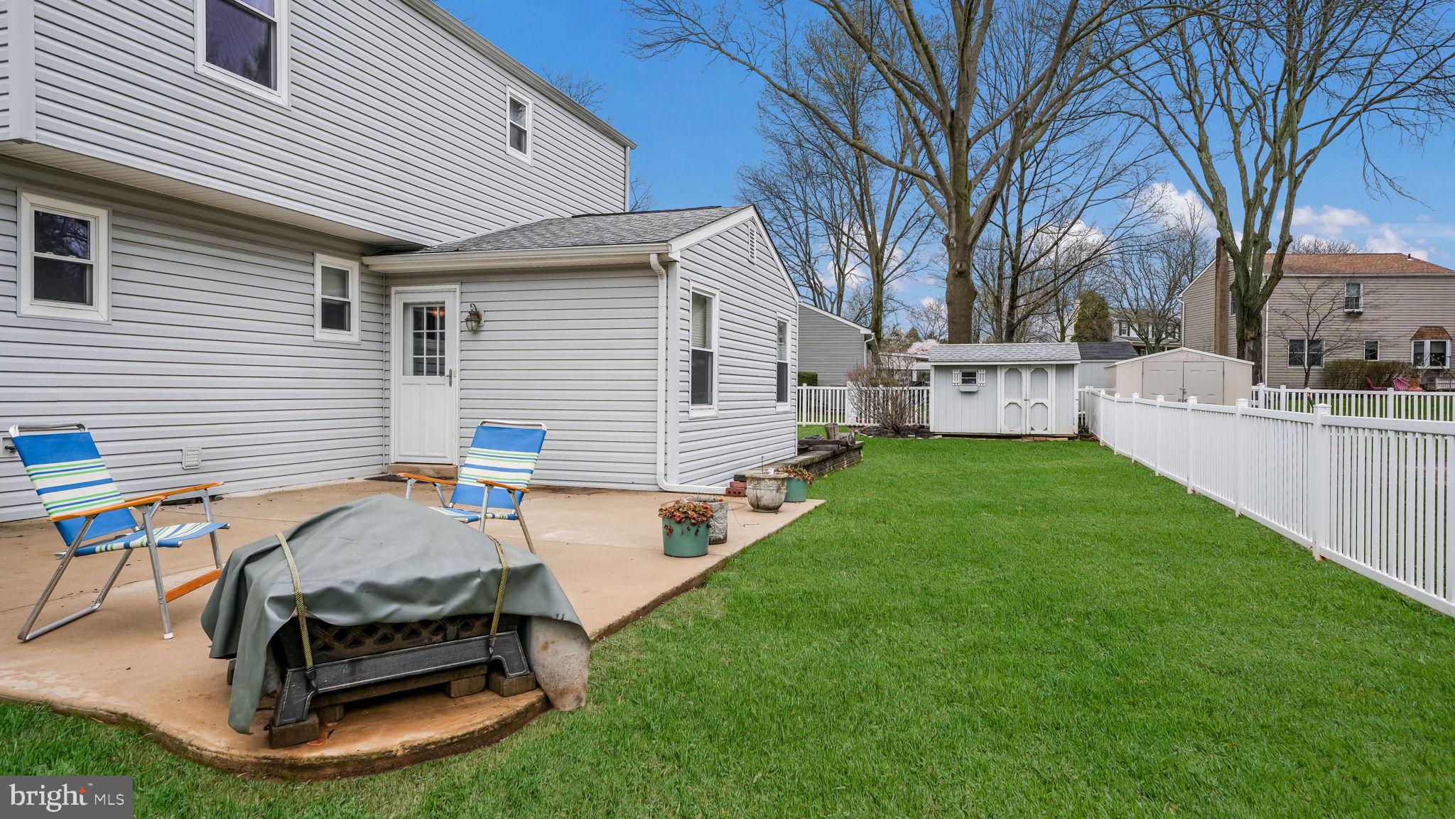 SILVER LAKE AT NEW - Residential