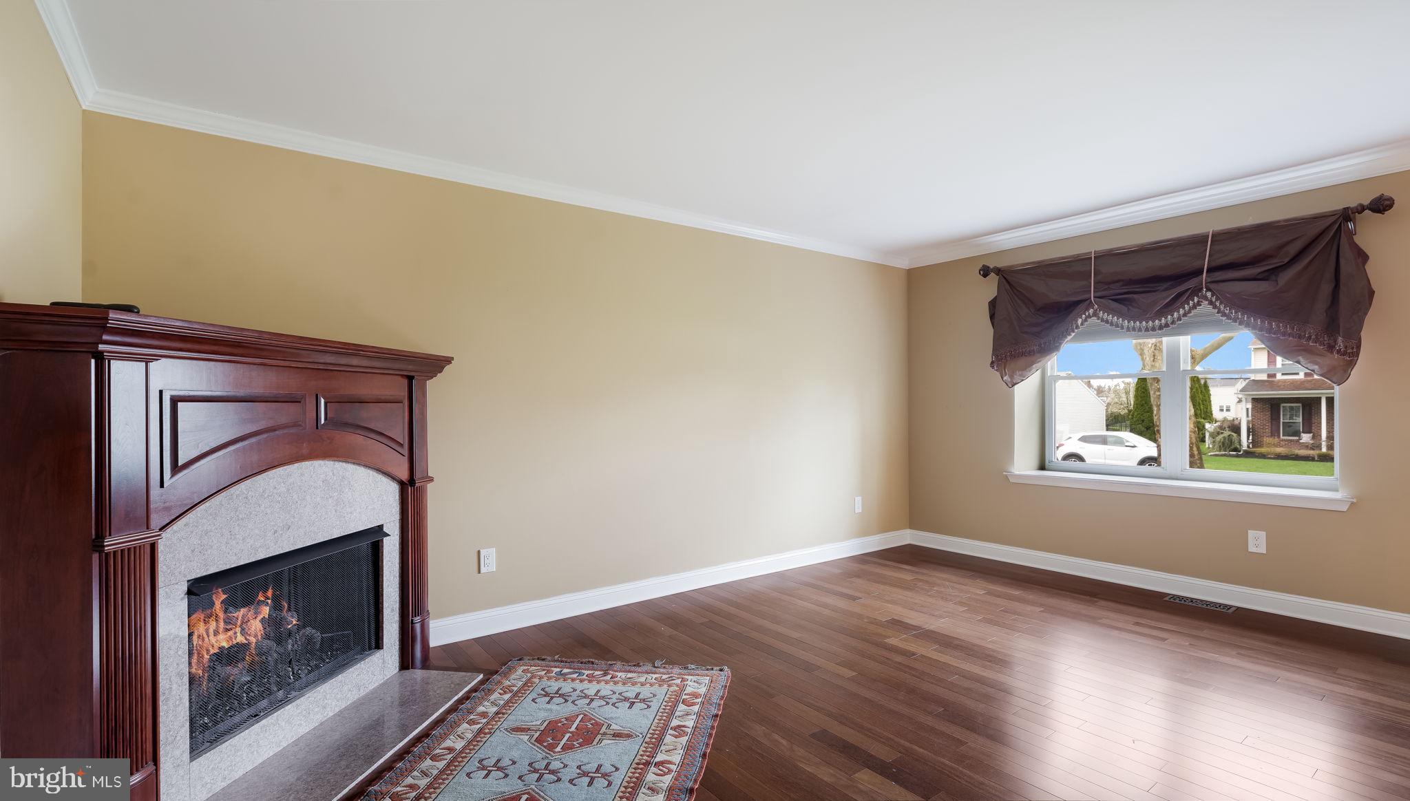 SILVER LAKE AT NEW - Residential