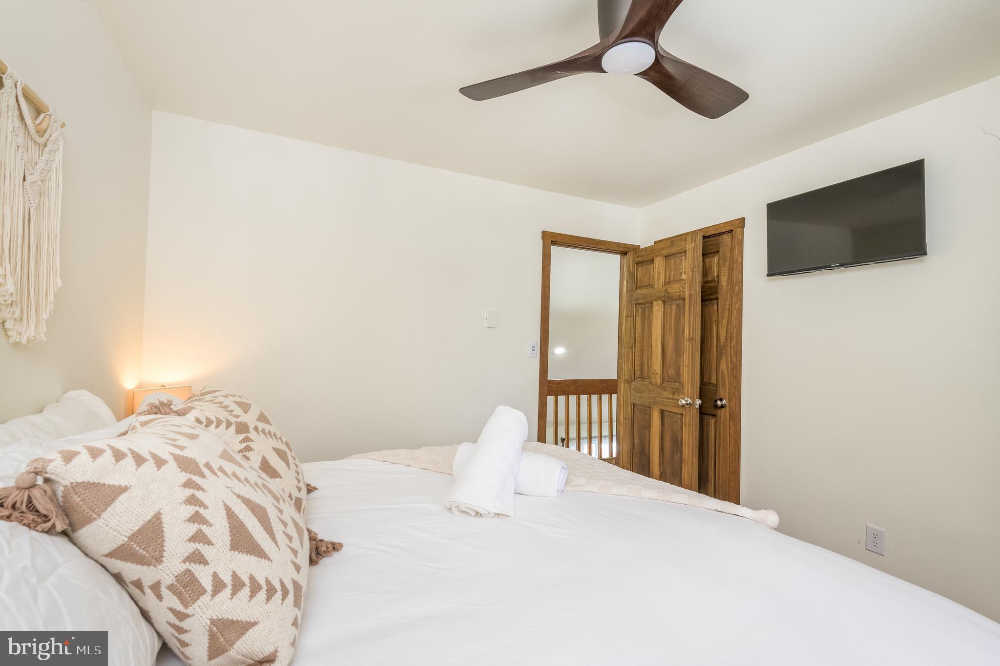 SAW CREEK ESTATES - Residential