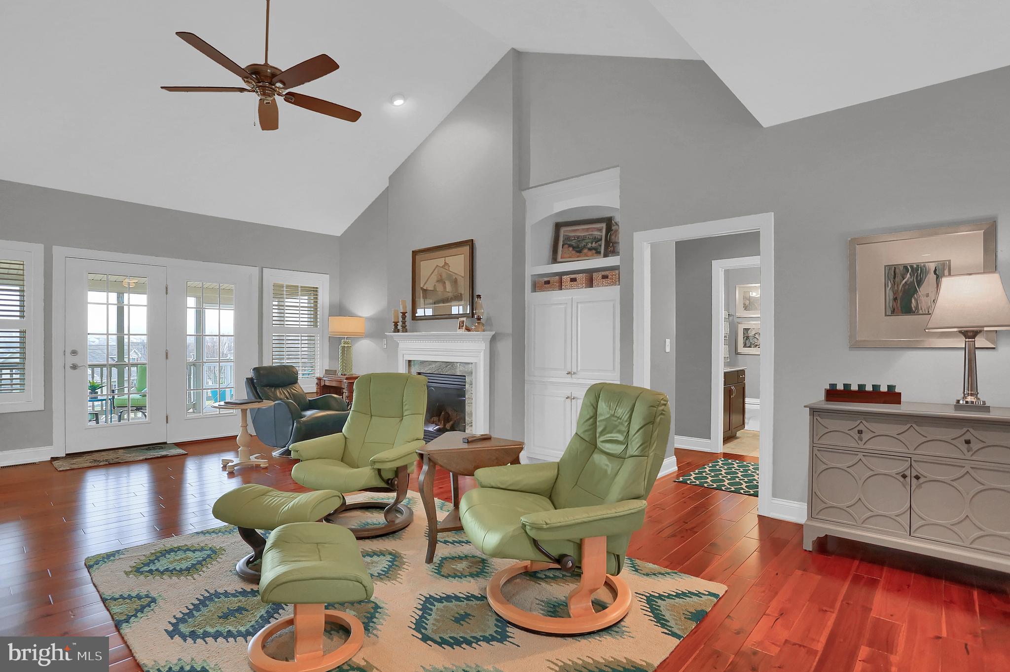 STONE HILL - Residential