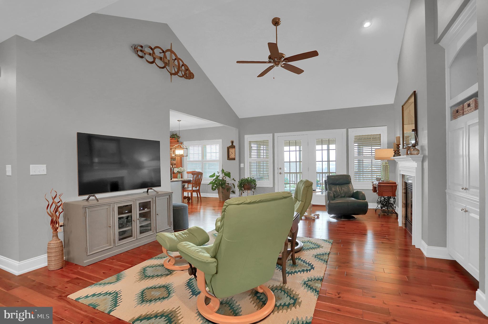 STONE HILL - Residential