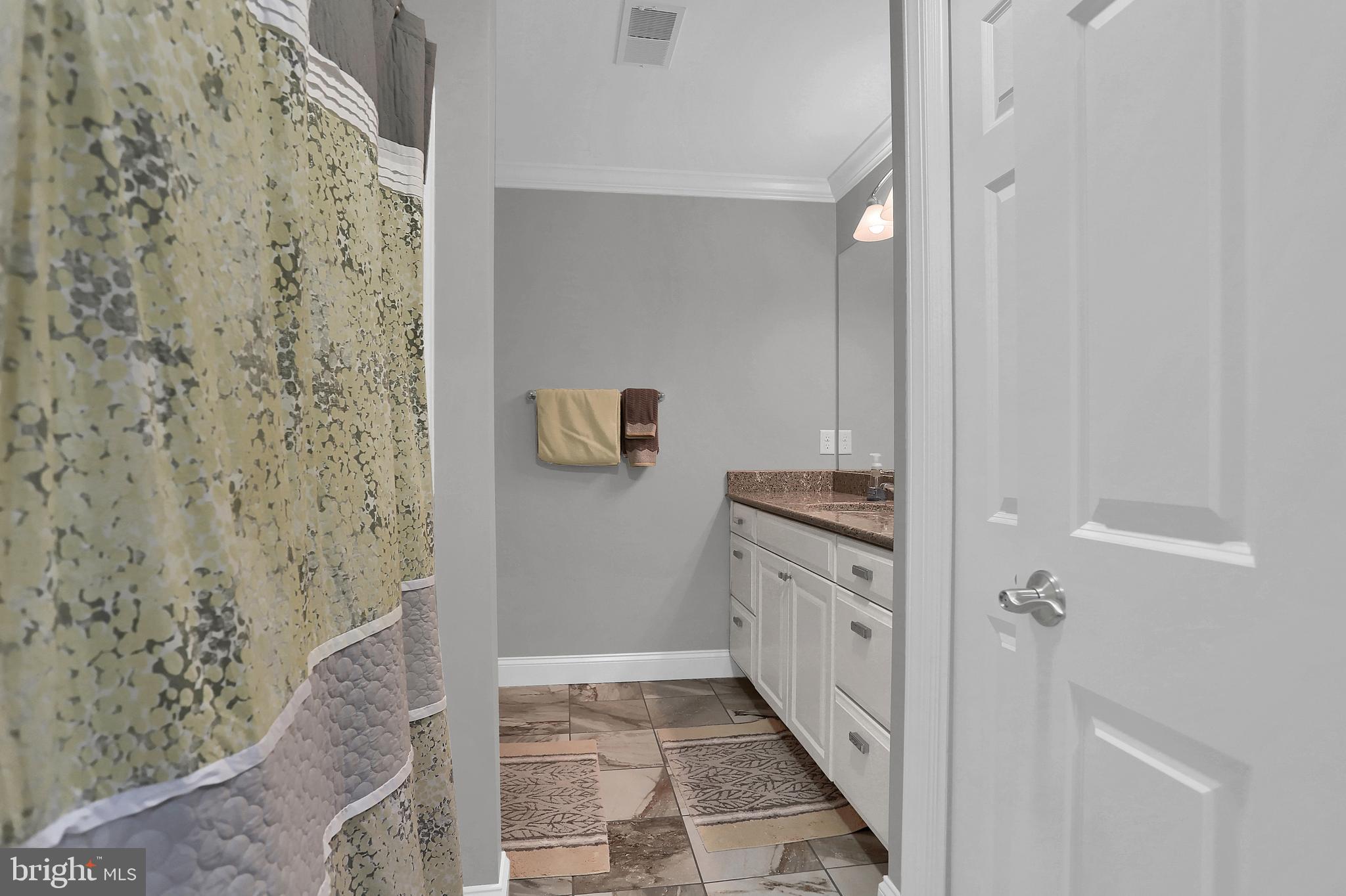 STONE HILL - Residential