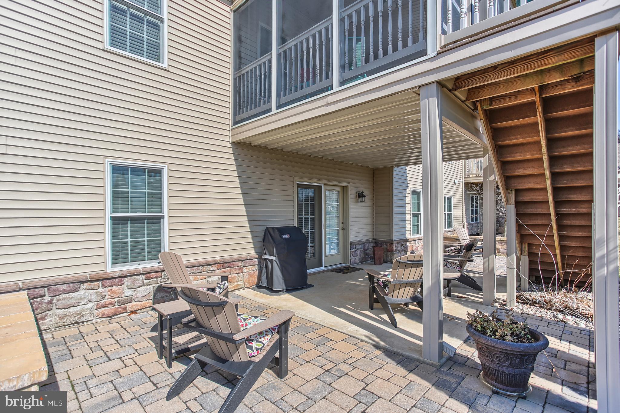 STONE HILL - Residential