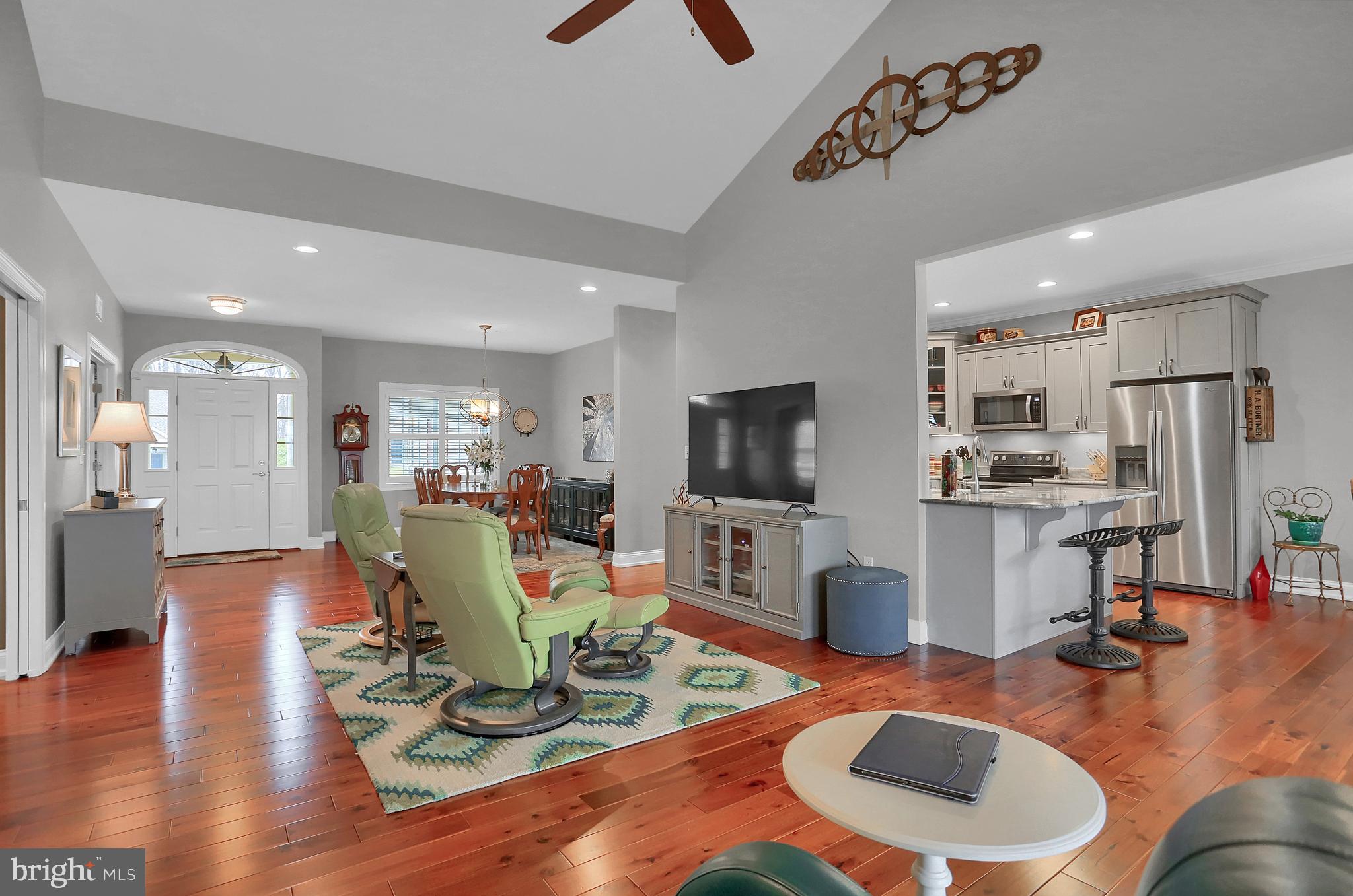 STONE HILL - Residential