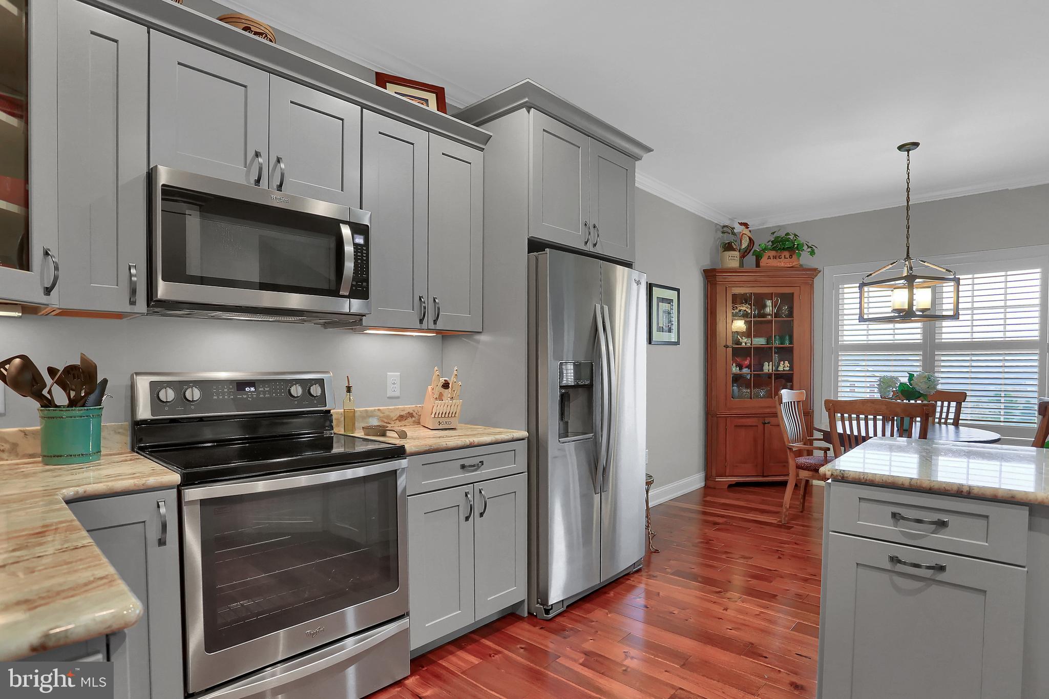 STONE HILL - Residential