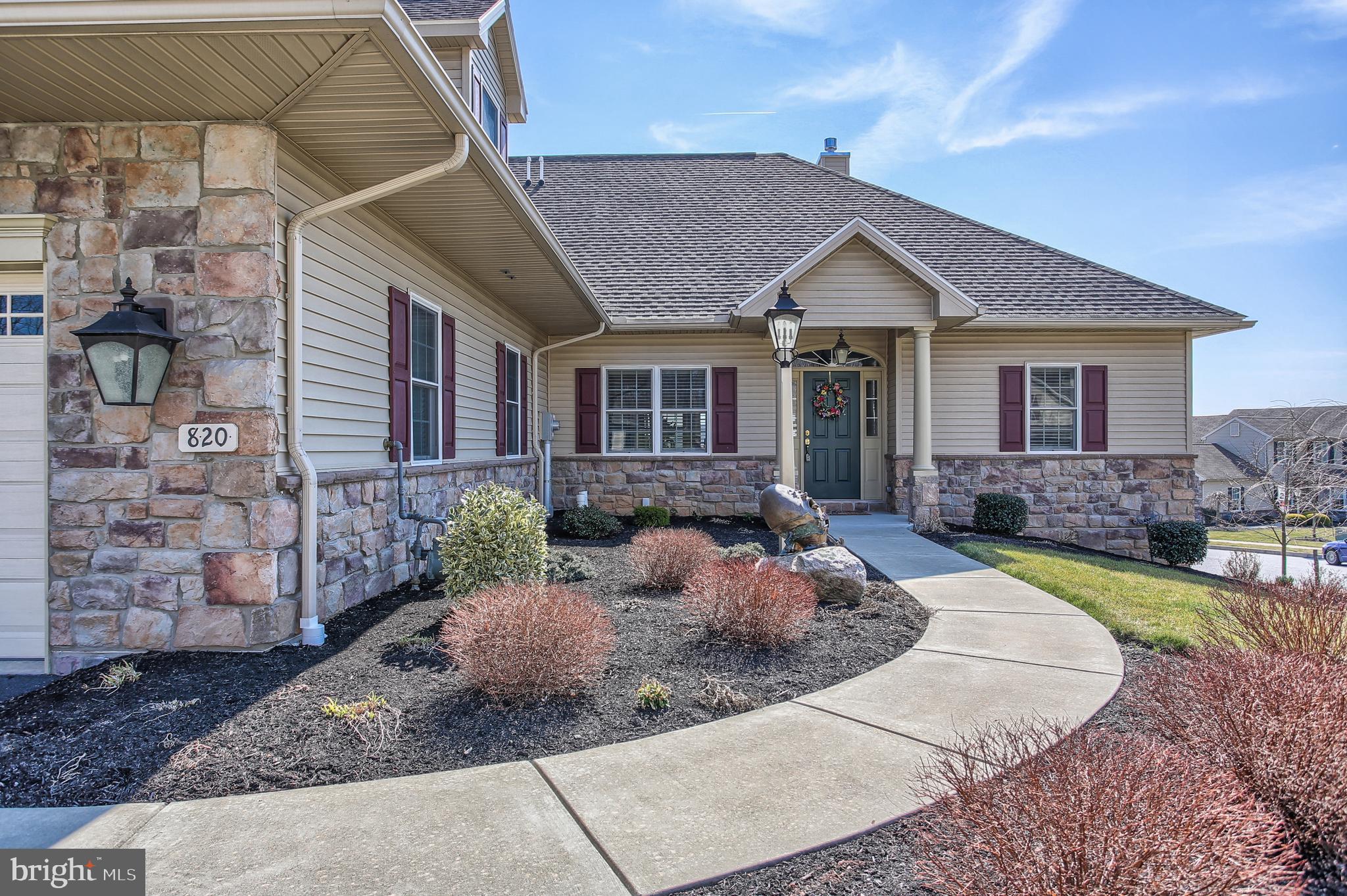 STONE HILL - Residential