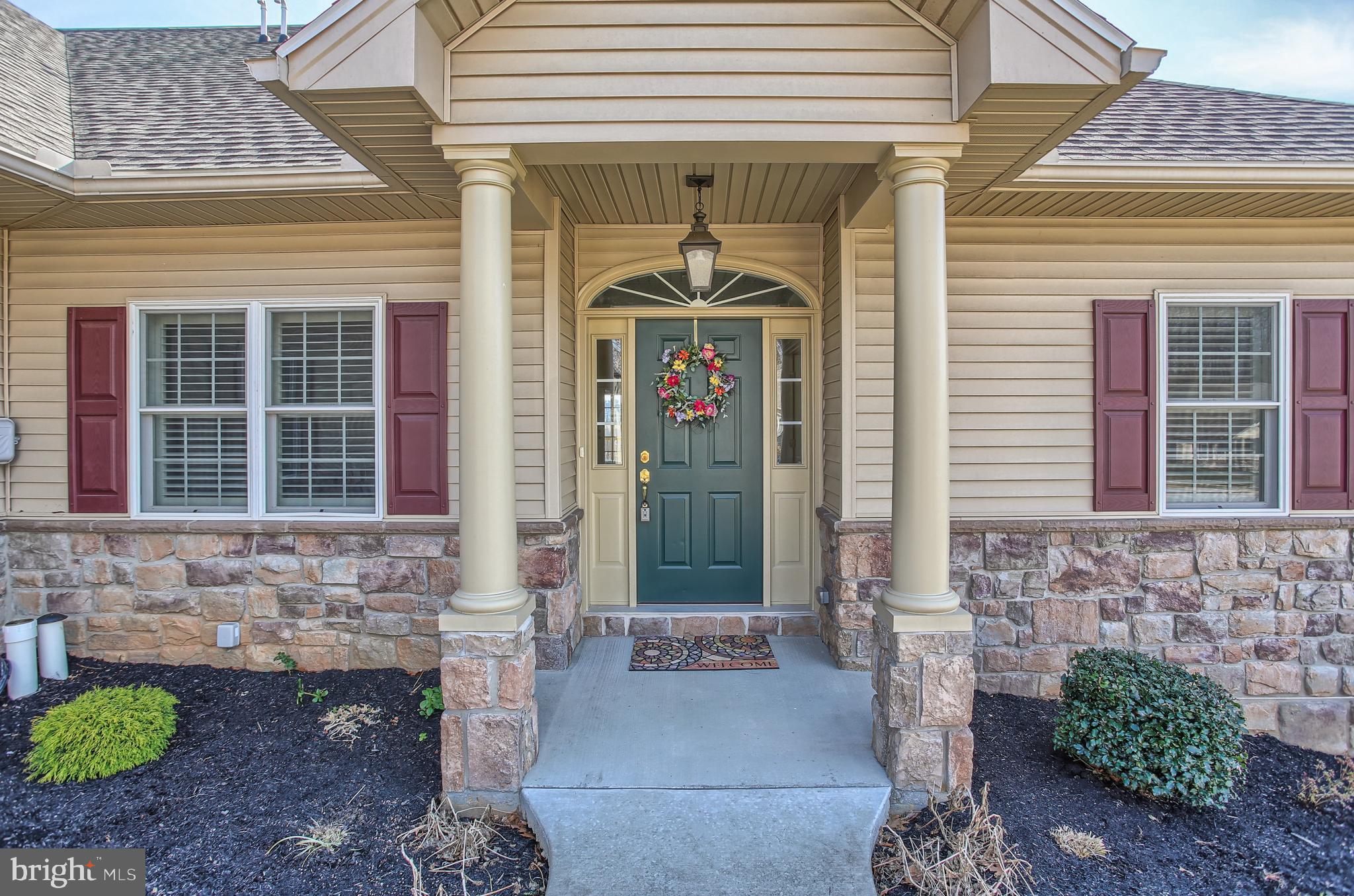 STONE HILL - Residential