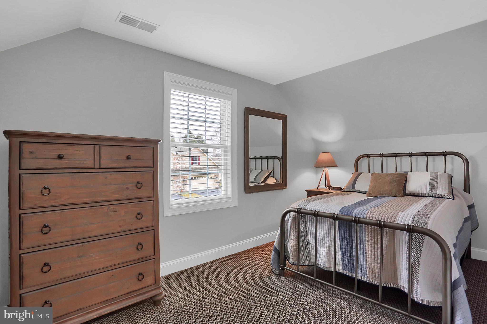 STONE HILL - Residential