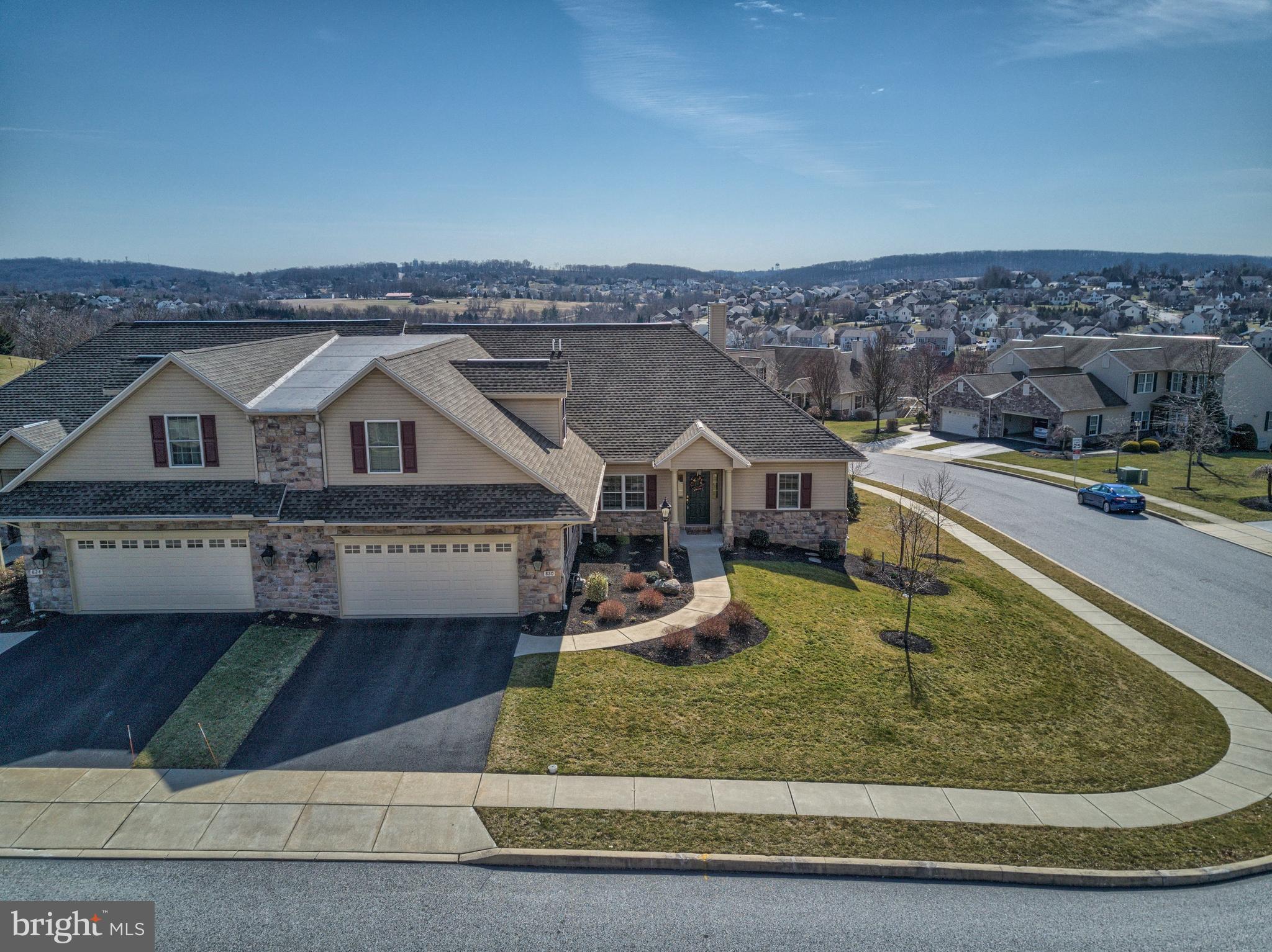 STONE HILL - Residential