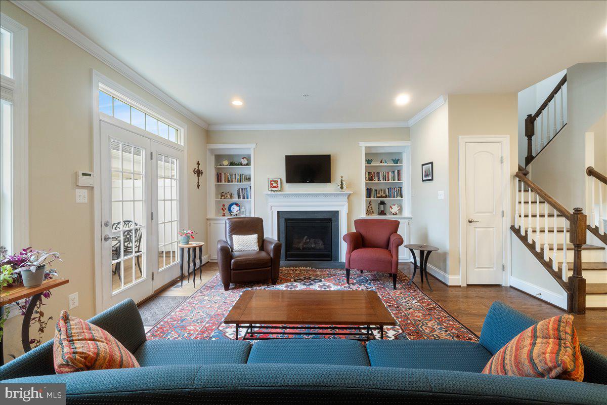 CARRIAGE HILL - Residential