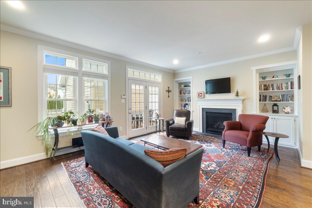 CARRIAGE HILL - Residential