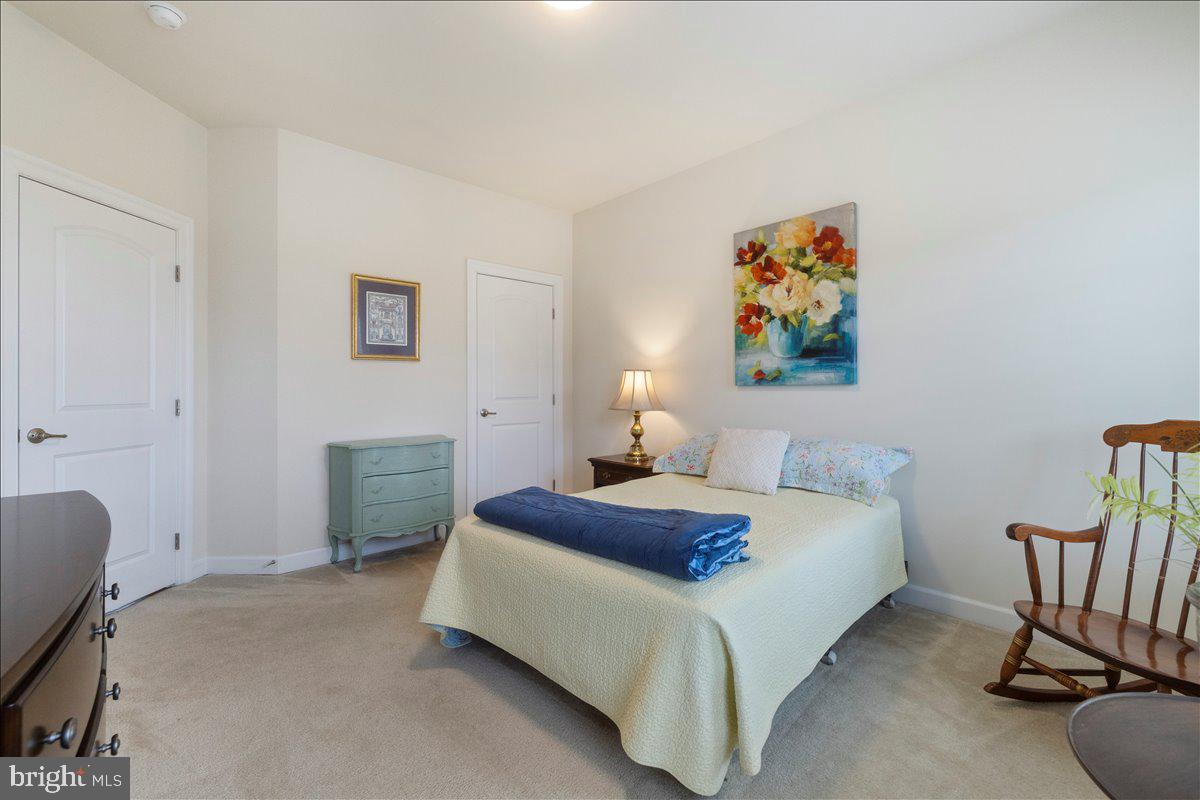 CARRIAGE HILL - Residential