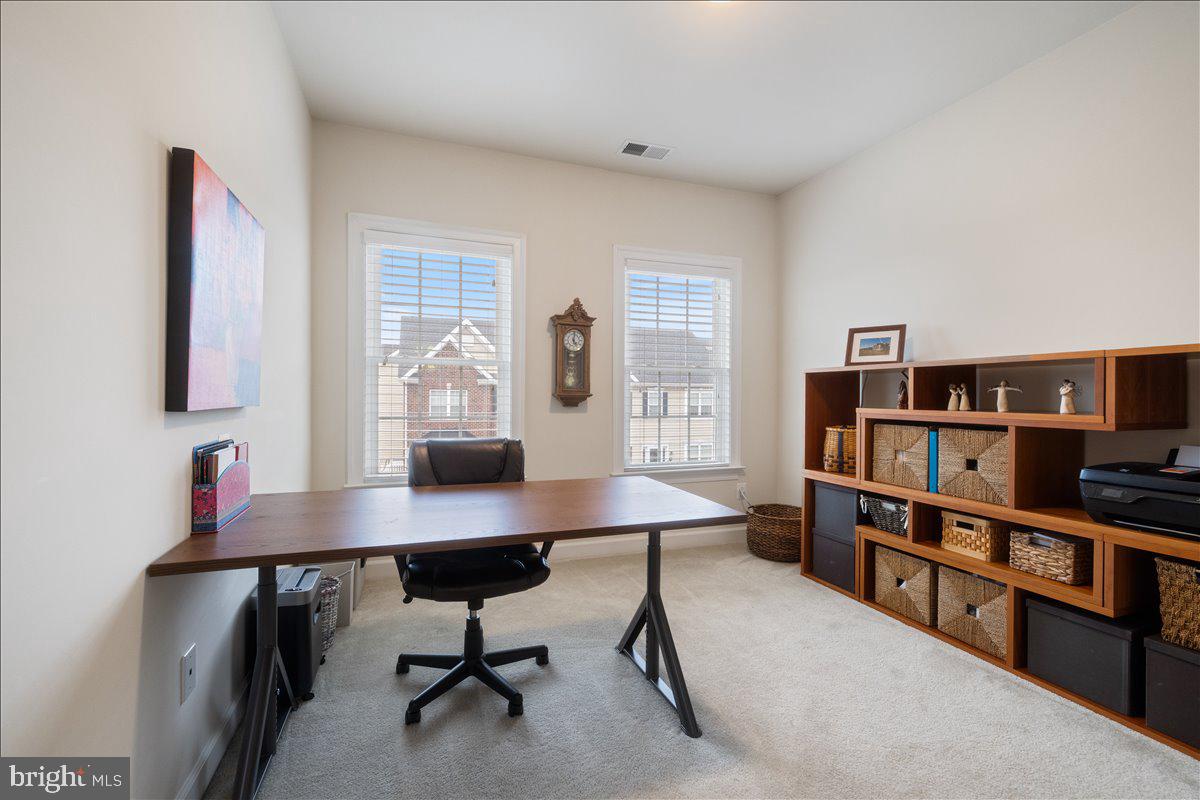 CARRIAGE HILL - Residential