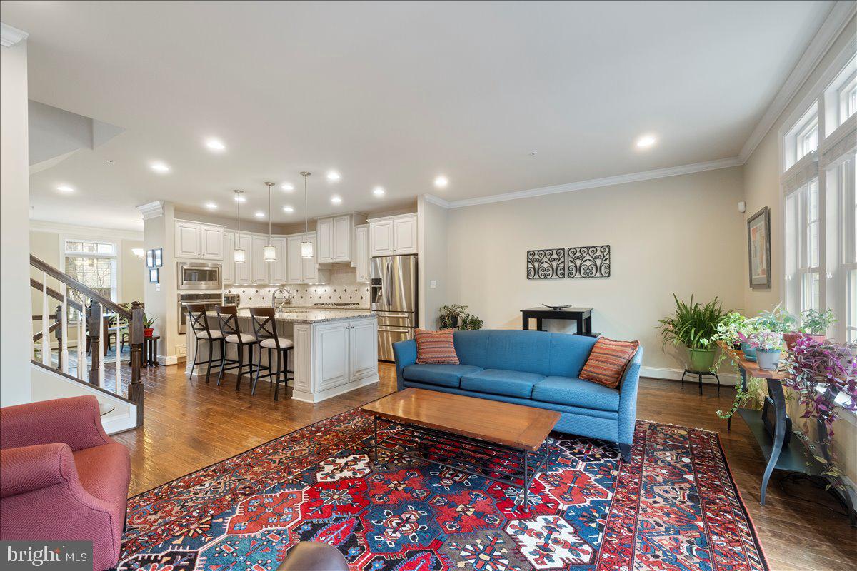 CARRIAGE HILL - Residential