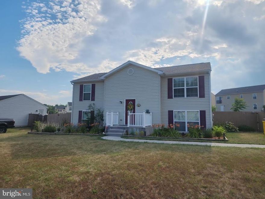 Welcome home to this well maintained split foyer, centrally located near route 11 and with easy access to I-81. The light filled main level features an open floor plan, with a spacious living room that leads in to the eat-in-kitchen. The kitchen has recently been updated with granite countertops, backsplash and newer stainless steel dishwasher and stove. Down the hall are two sizeable bedrooms and two full bathrooms, one being an en-suite. The fully finished lower level offers and abundance of additional living space and storage, with a spacious family living room (currently being used as a bedroom), with a large walk-in closet for additional storage,  a separate bedroom that can be used as a den or office as well. Also in the lower level is a sizeable laundry room, which provides an additional area for storage as well.  The fully fenced backyard will be your own oasis, with a spacious deck off the dining area, a sand pit seating area, shed and adorable boho swing set that convey with the home. 
Recent upgrades in the last 6 years include HVAC system, hot water heater, 30 year Architectural Shingled Roof, New Gutters and Downspouts.