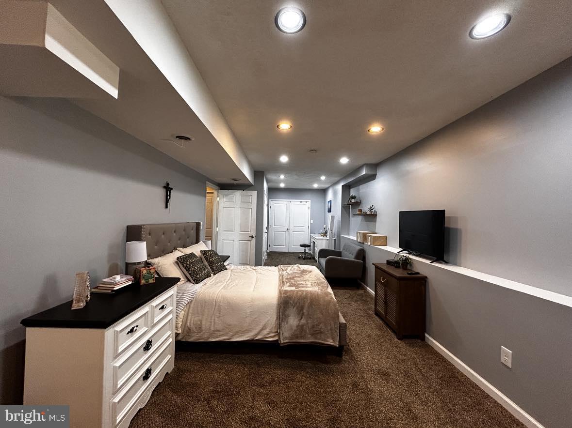 INWOOD MEADOWS - Residential