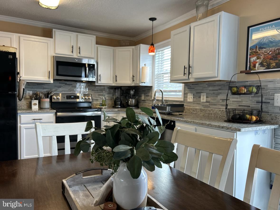 INWOOD MEADOWS - Residential