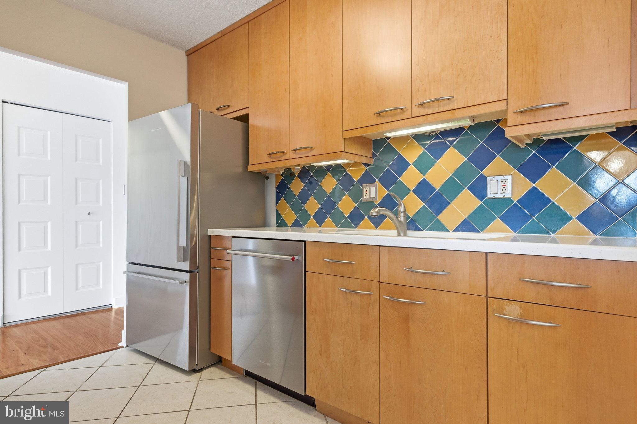 CARLYLE HOUSE - Residential