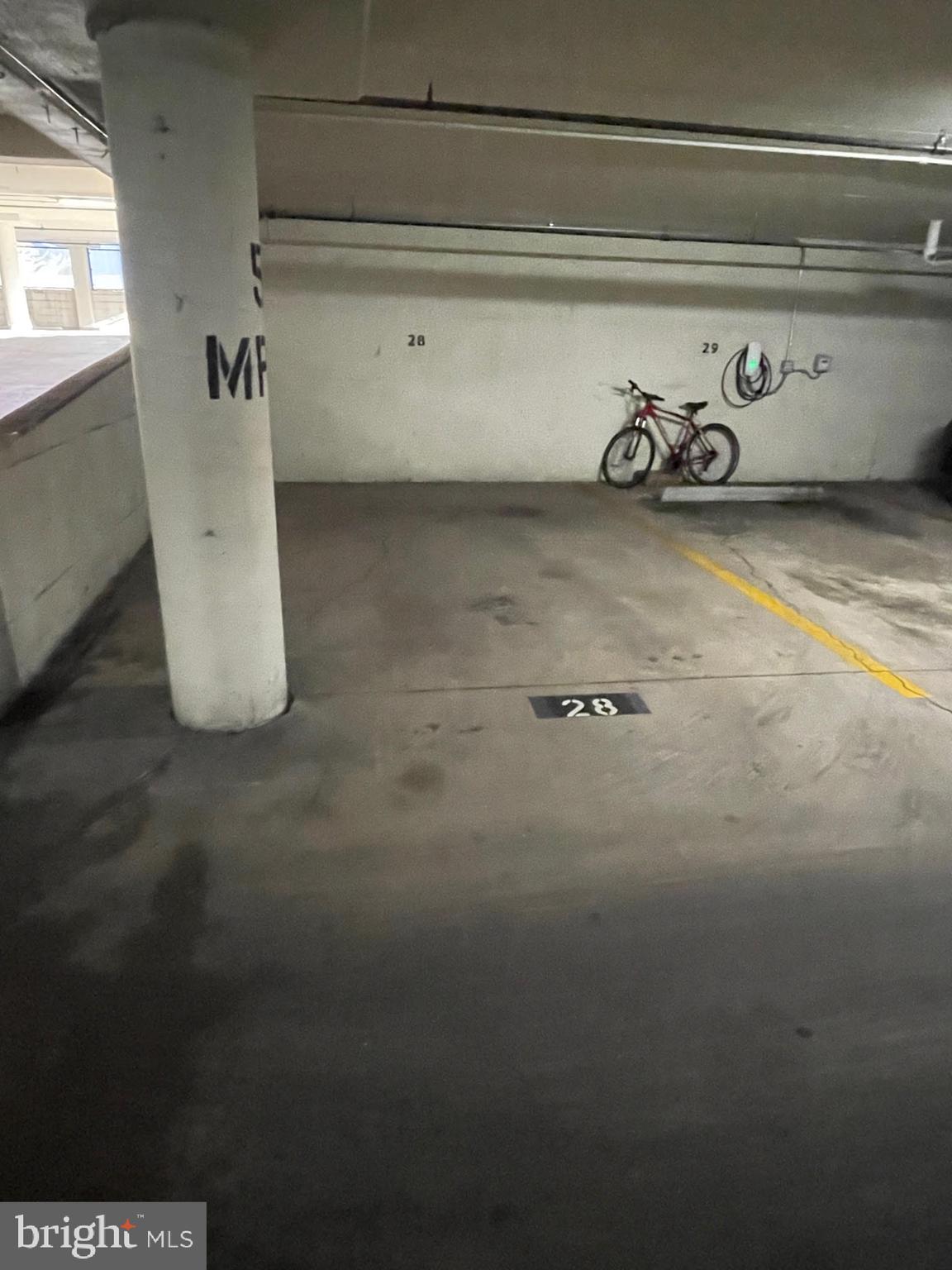 CARLYLE HOUSE - Residential