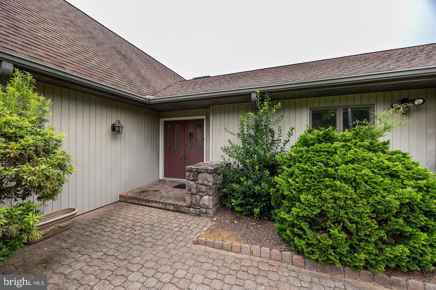841 CADMUS ROAD