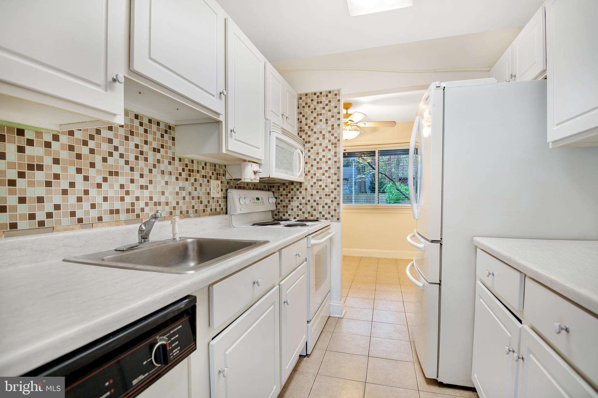 CEDAR RIDGE - Residential Lease