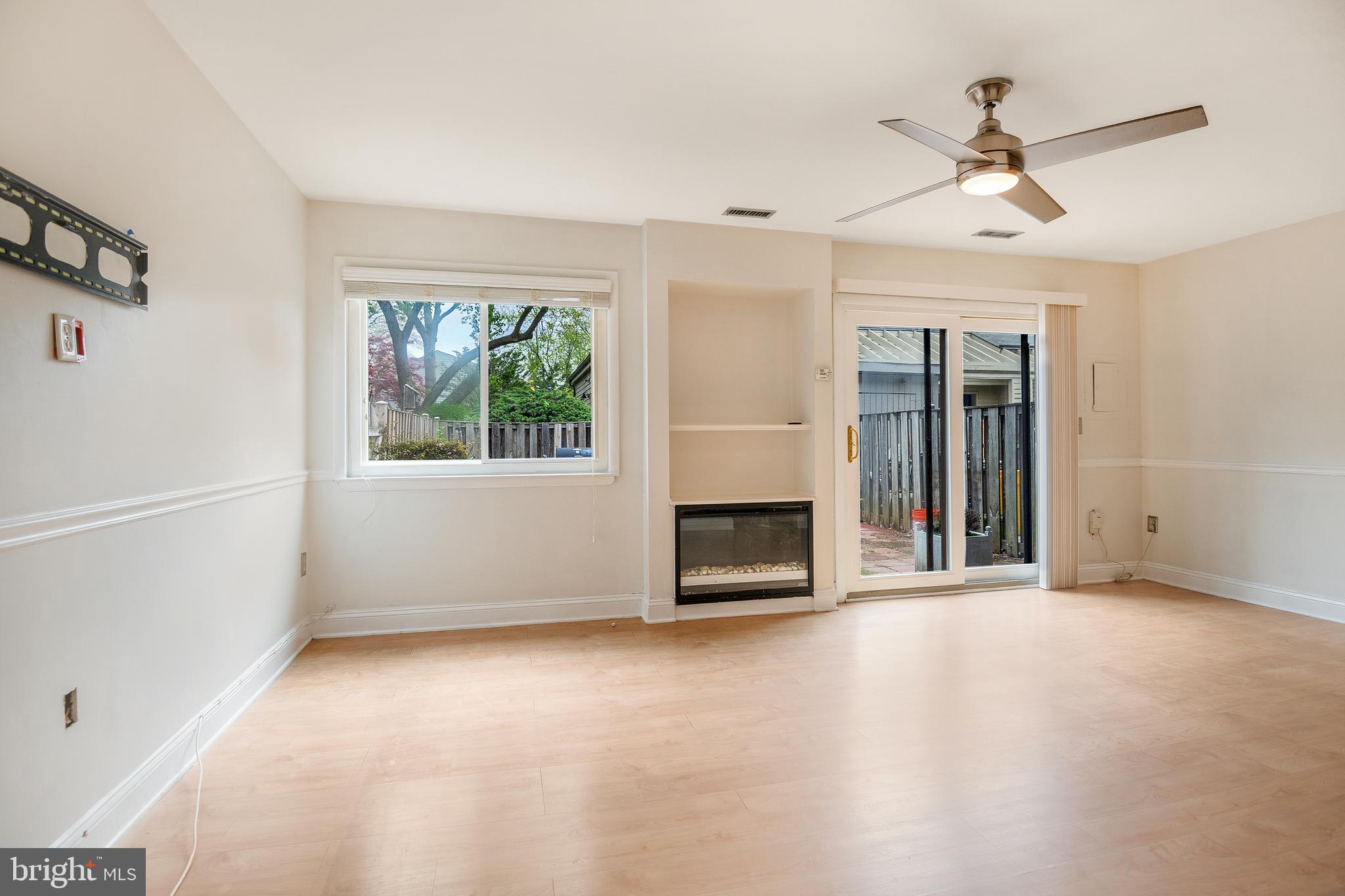 CEDAR RIDGE - Residential Lease