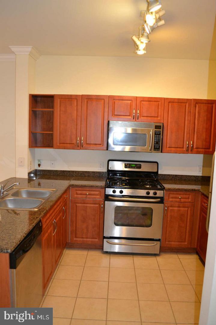 BRYSON AT WOODLAND PARK - Residential Lease