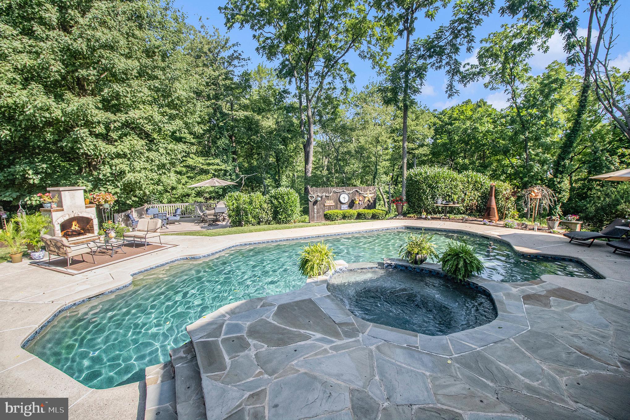 LANSDALE - Residential