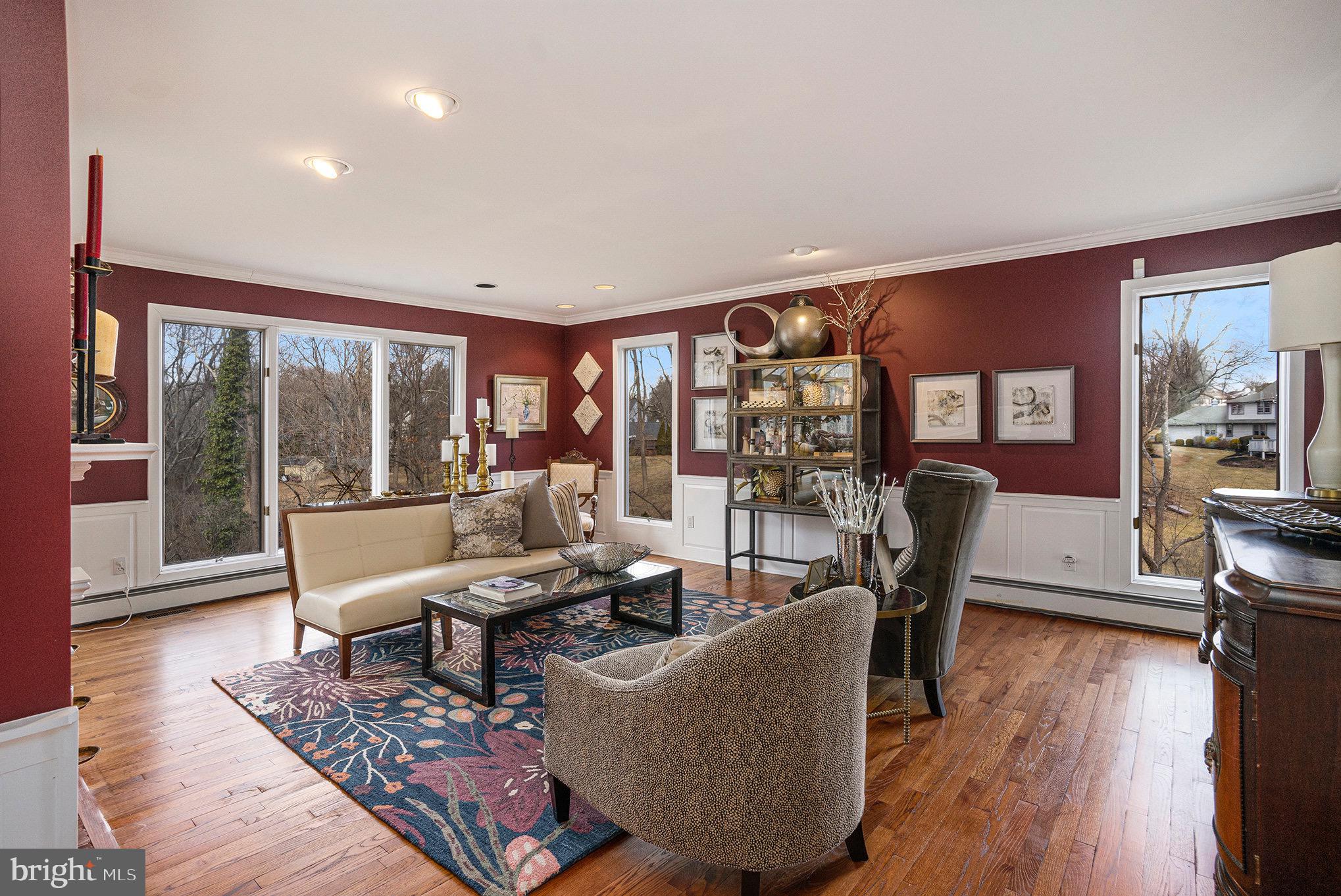 LANSDALE - Residential