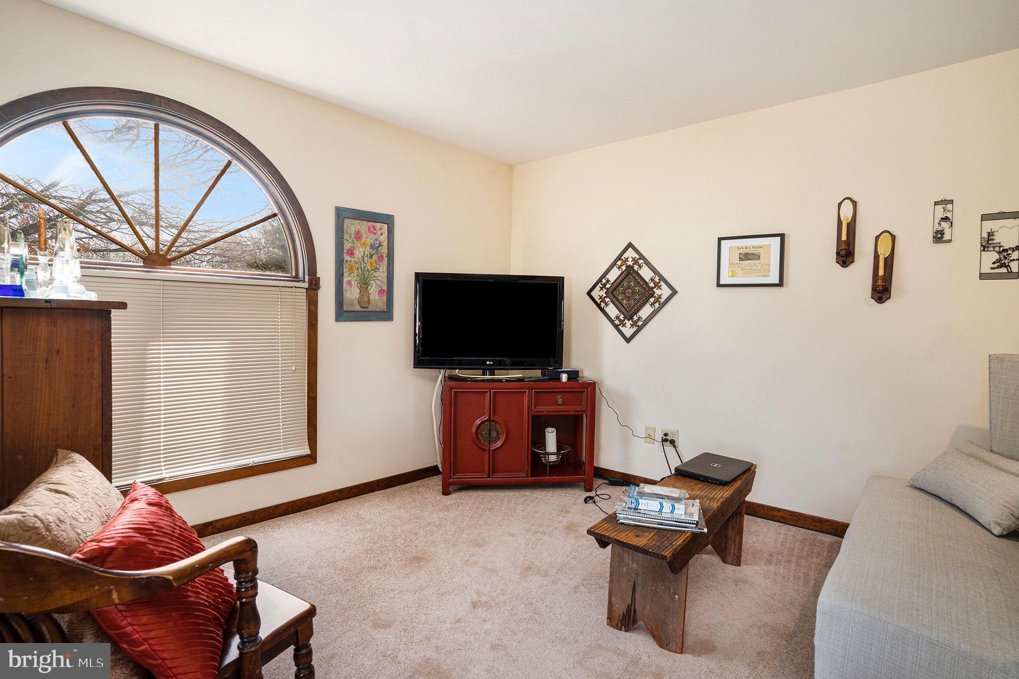 LANSDALE - Residential