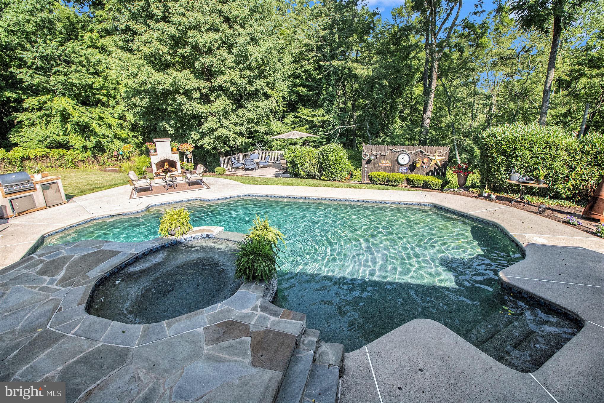 LANSDALE - Residential