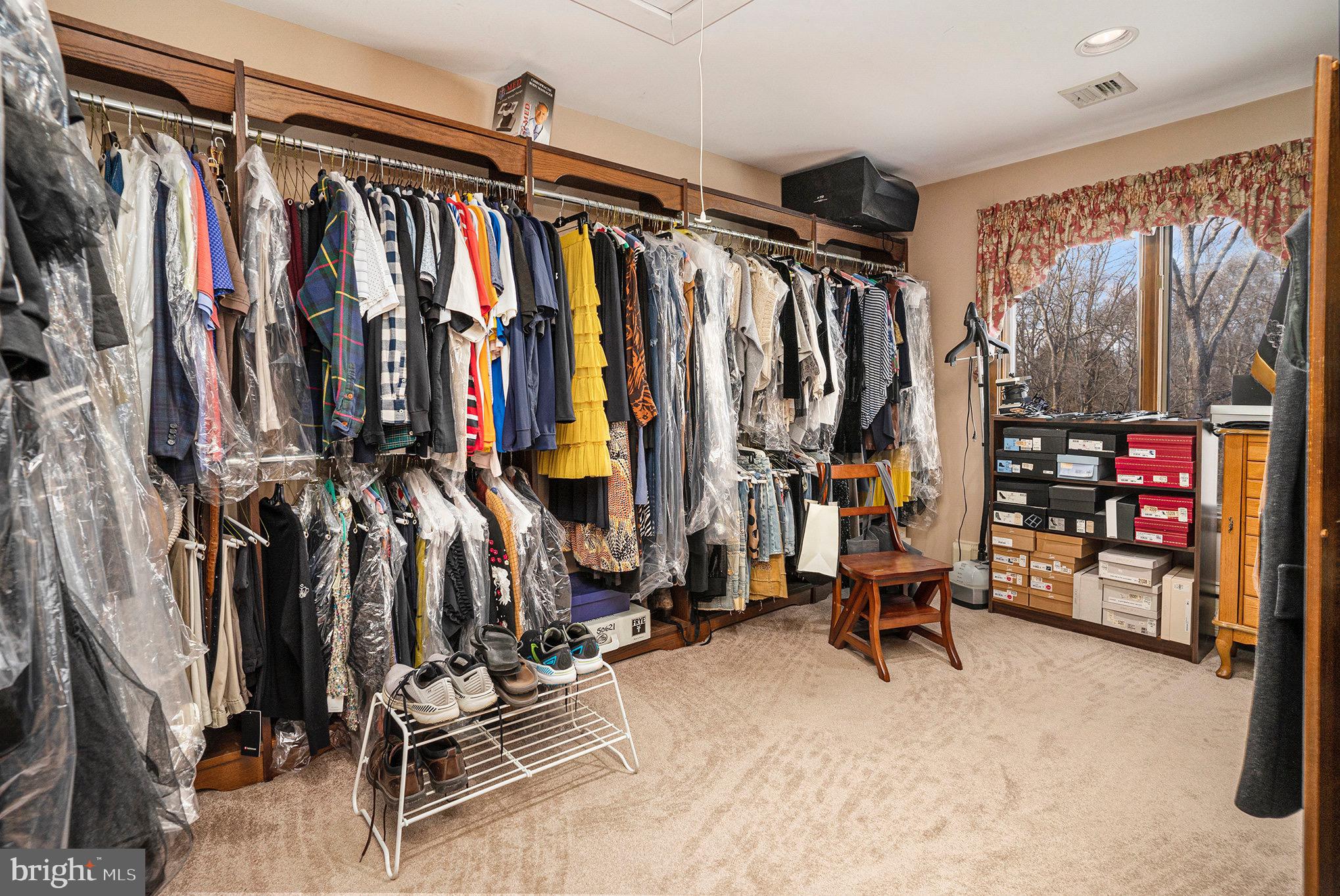 LANSDALE - Residential