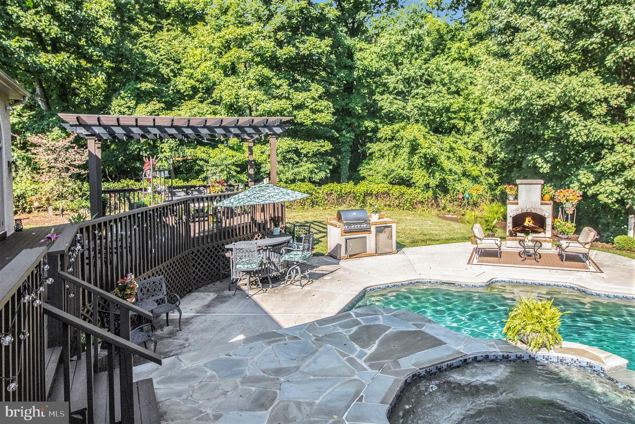 LANSDALE - Residential