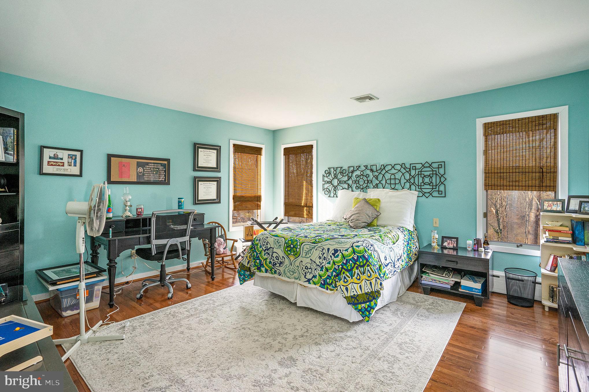 LANSDALE - Residential