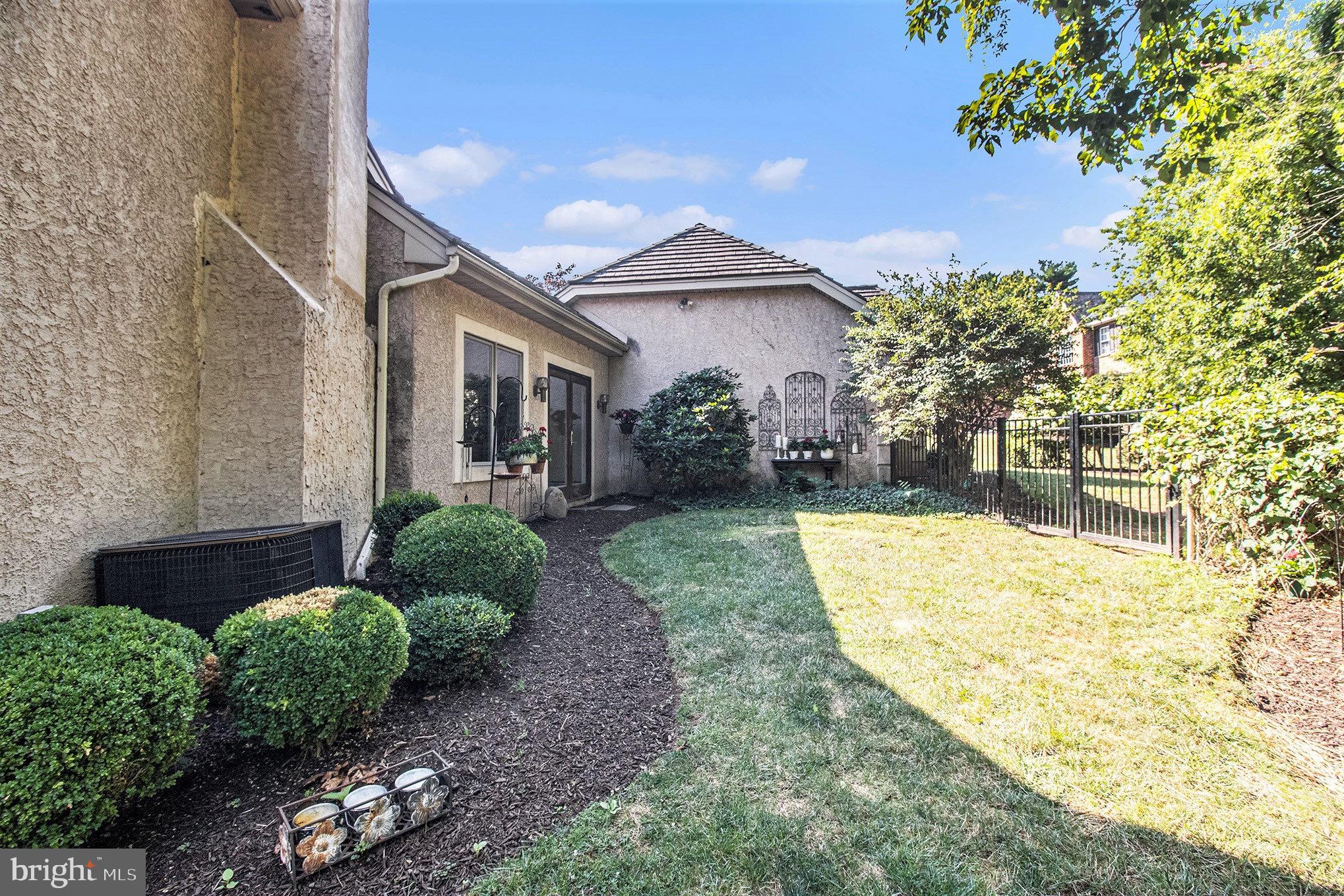 LANSDALE - Residential