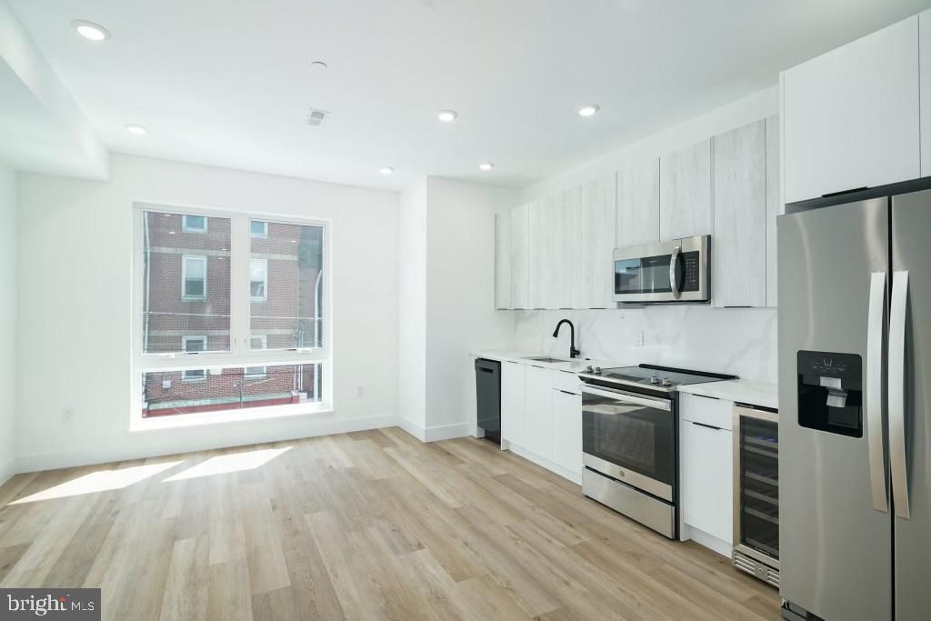 Photo of 930 2nd St #3, PHILADELPHIA, PA 19123 (MLS # PAPH2542318)