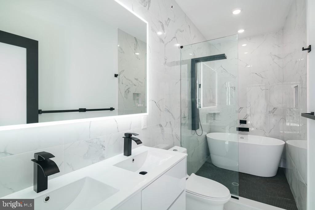 NORTHERN LIBERTIES - Residential Lease