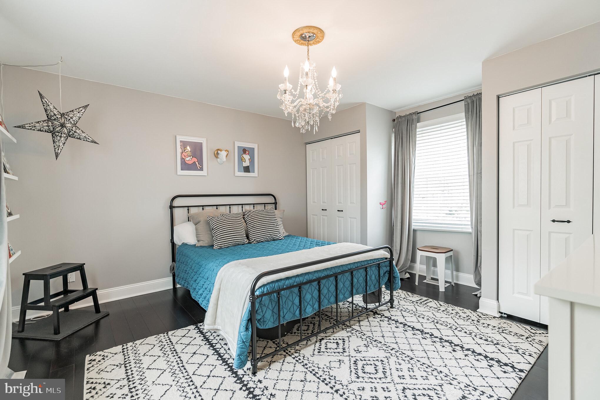 TANTALLON HILLS - Residential