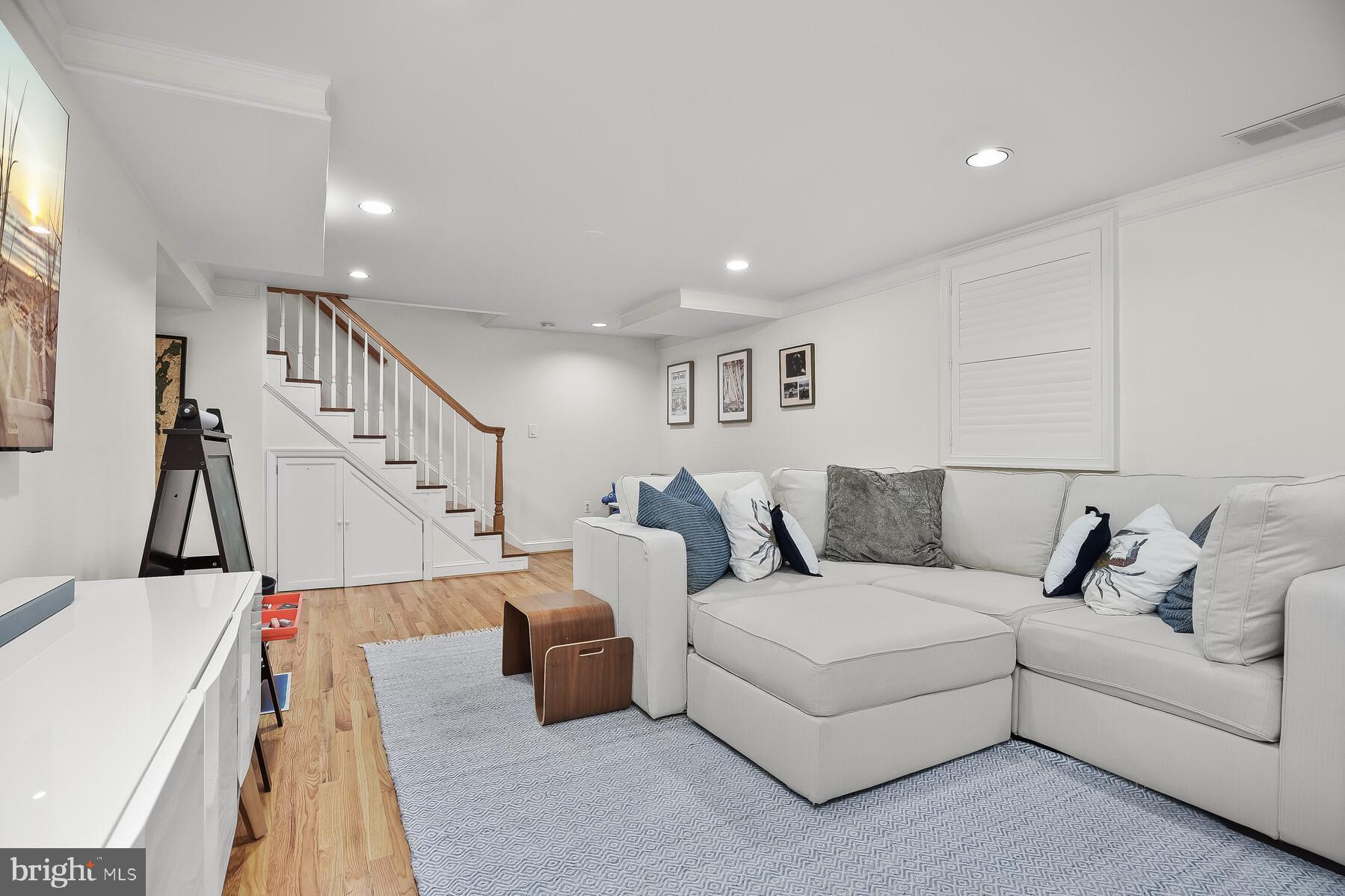 SUMNER - Residential