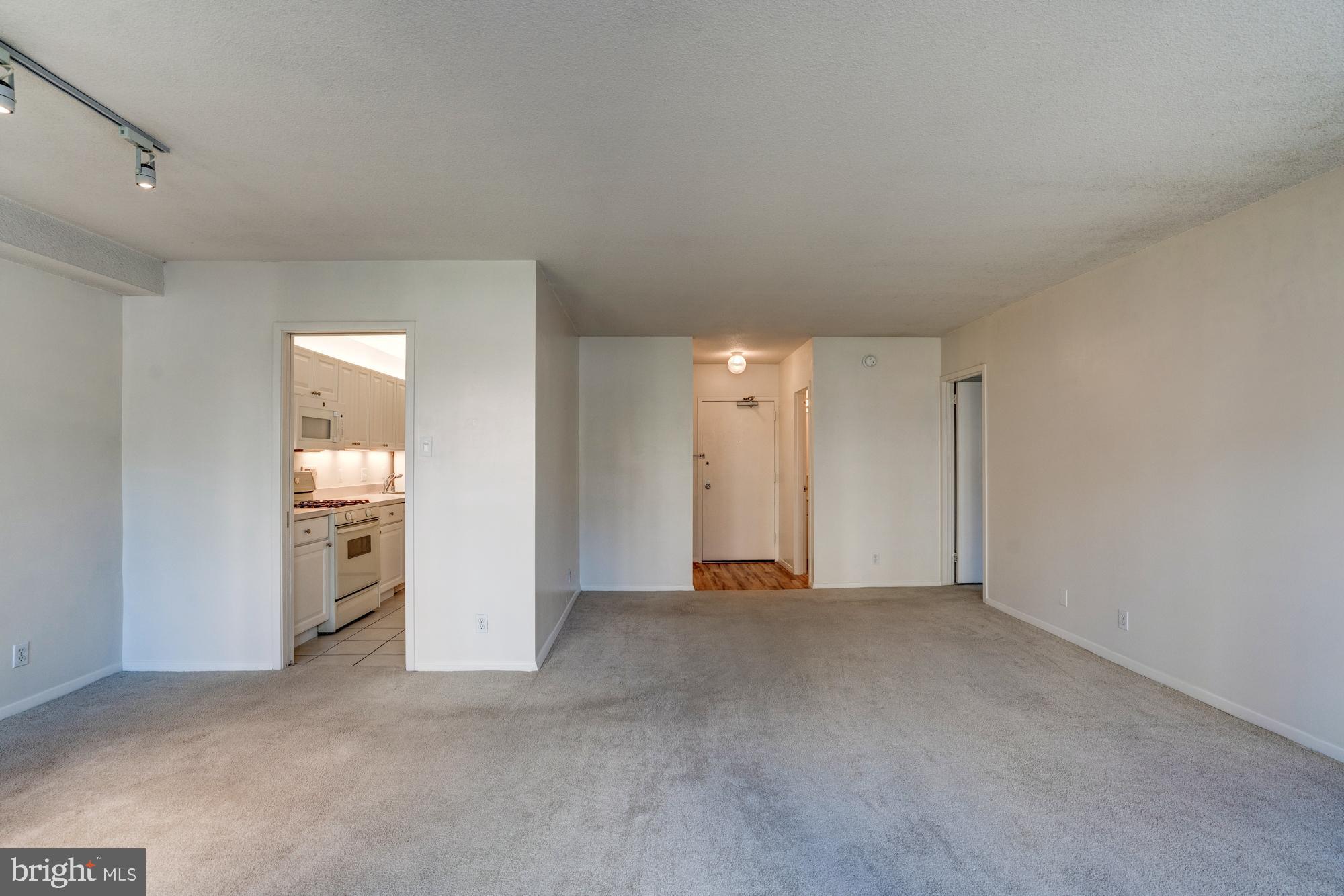 FRIENDSHIP HEIGHTS - Residential Lease