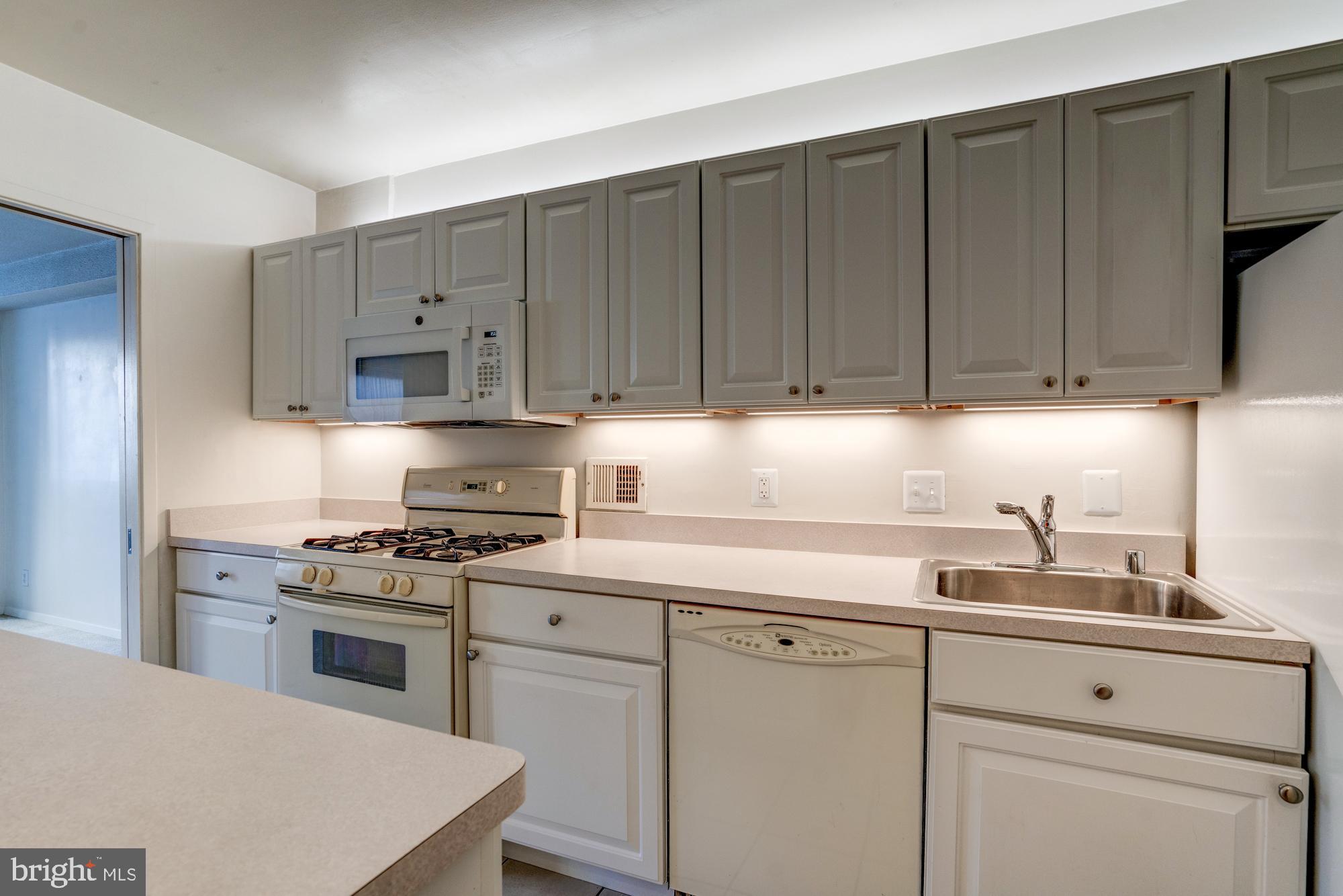 FRIENDSHIP HEIGHTS - Residential Lease