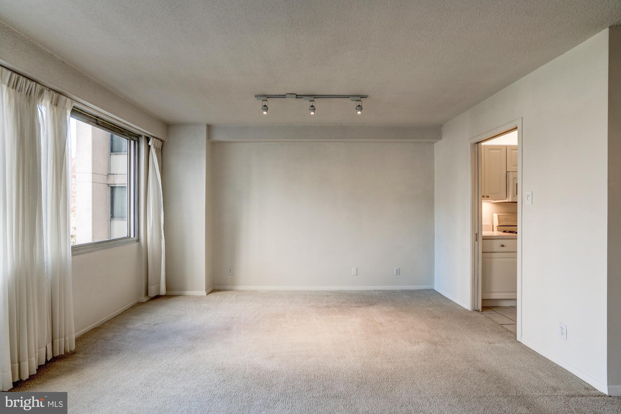 FRIENDSHIP HEIGHTS - Residential Lease