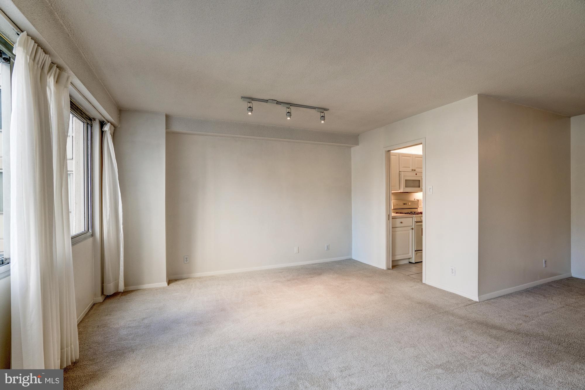 FRIENDSHIP HEIGHTS - Residential Lease