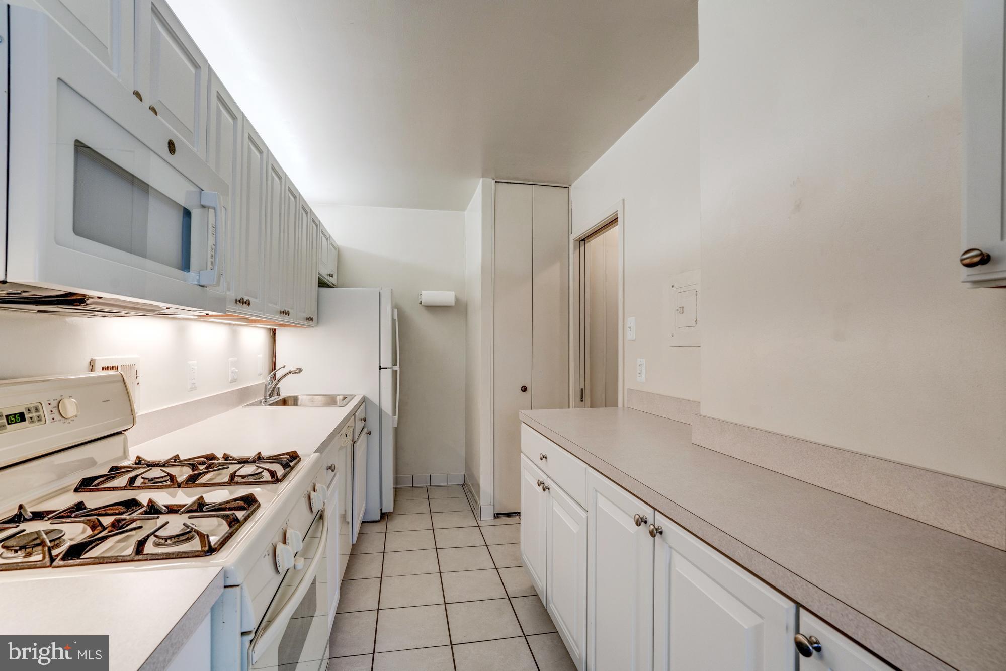 FRIENDSHIP HEIGHTS - Residential Lease