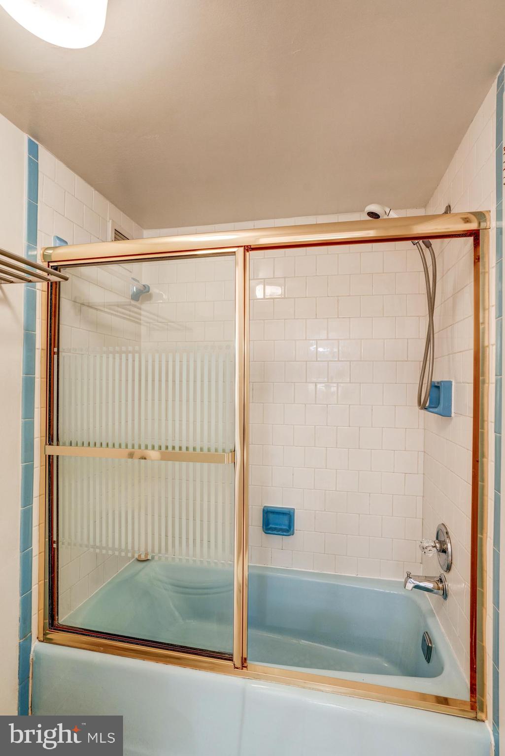 FRIENDSHIP HEIGHTS - Residential Lease