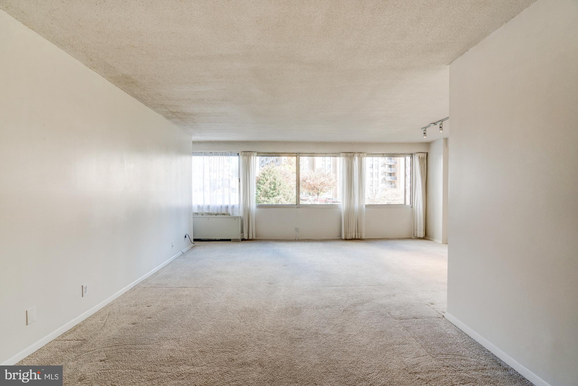 FRIENDSHIP HEIGHTS - Residential Lease